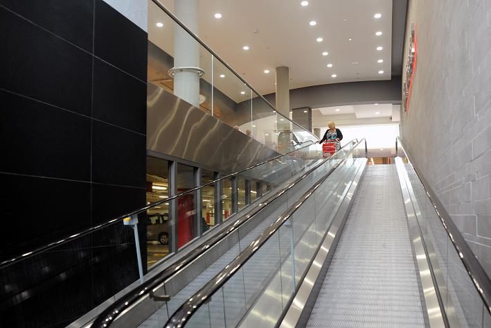 profil_de_sol_aluminium___centre_commercial_1