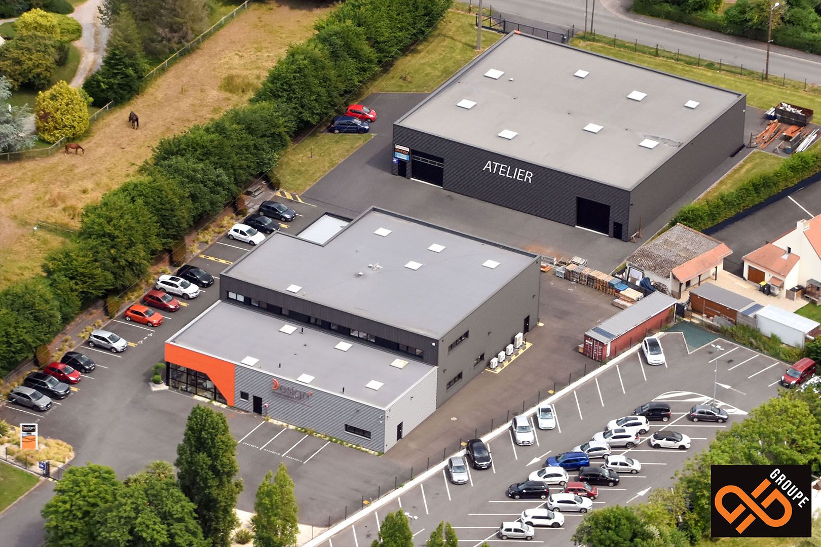Vue a�rienne du b�timent de Design Production