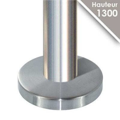 Poteau mod�le 34 - H 1300 mm + cache embase �105 mm